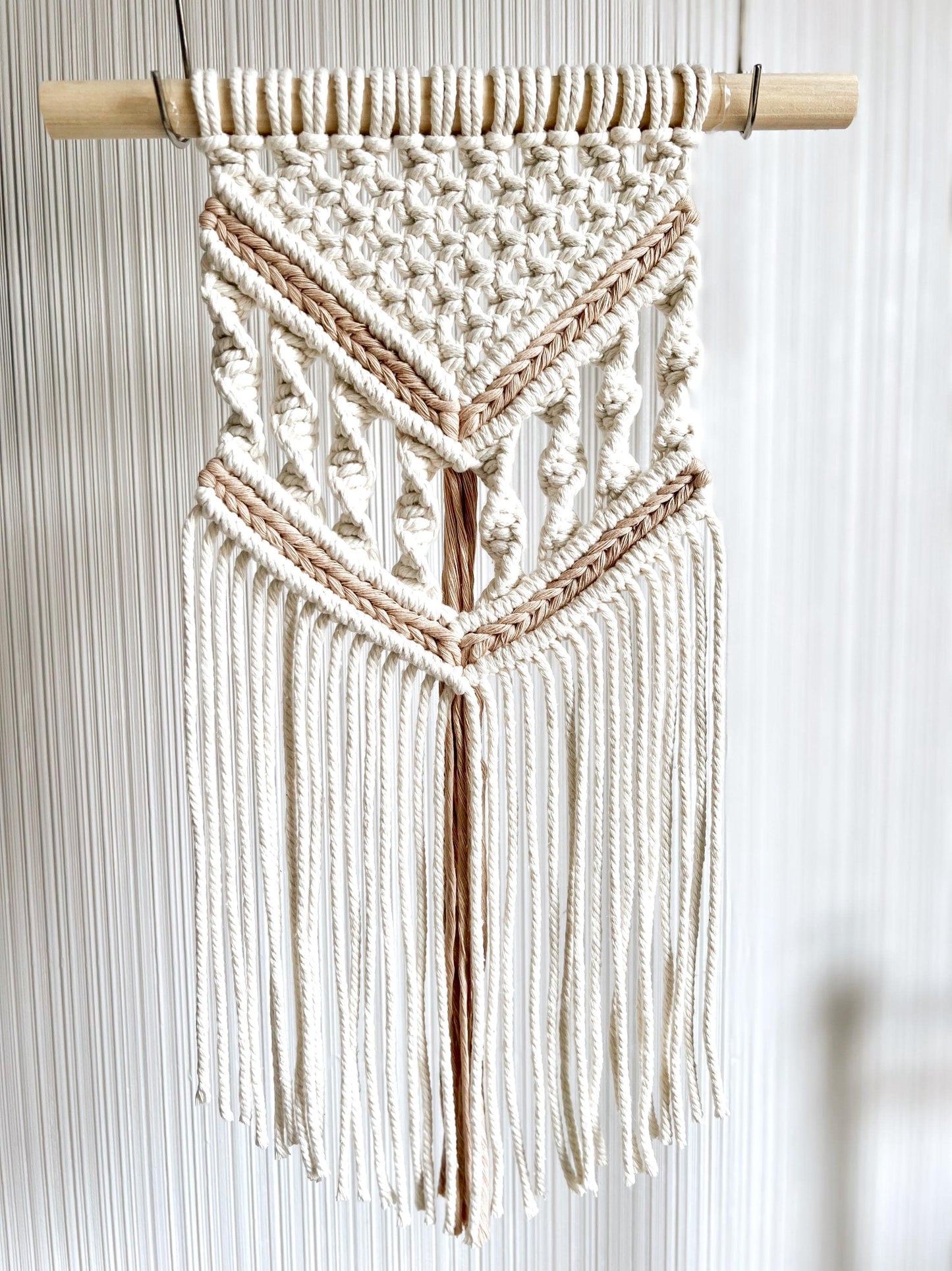 Beginner Macrame Tutorial - Written PDF Pattern, Images and Knot Guide, DIY macrame wall hanging, How to Instructions