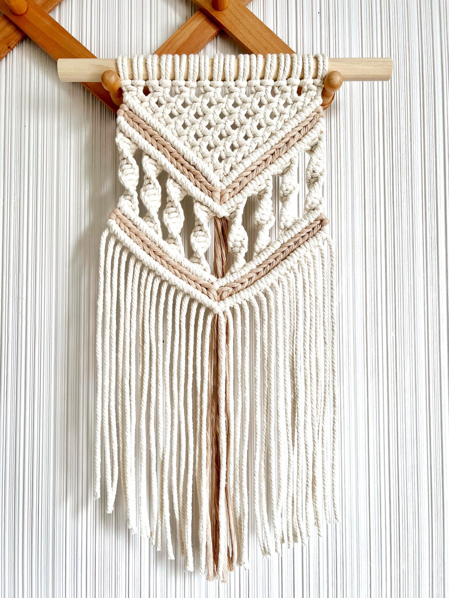 Macrame Wall Hanging Tutorial: Beginner PDF Pattern with Knot Guide