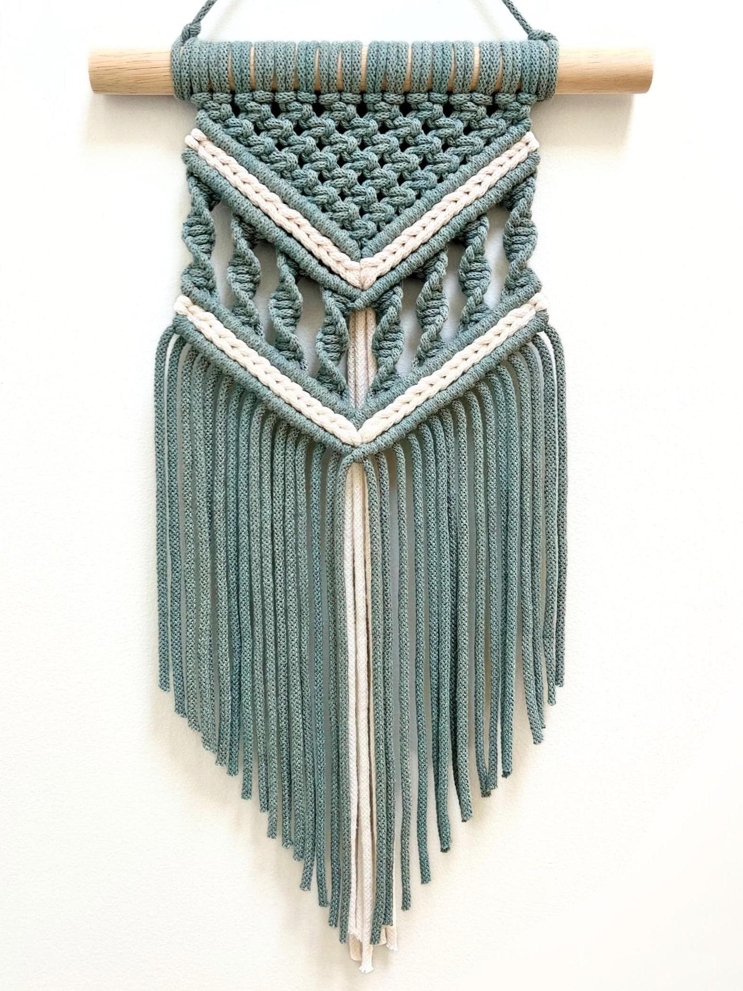 Macrame DIY Kit: Beginner Geometric Wall Hanging with Images (PDF Pattern Available)