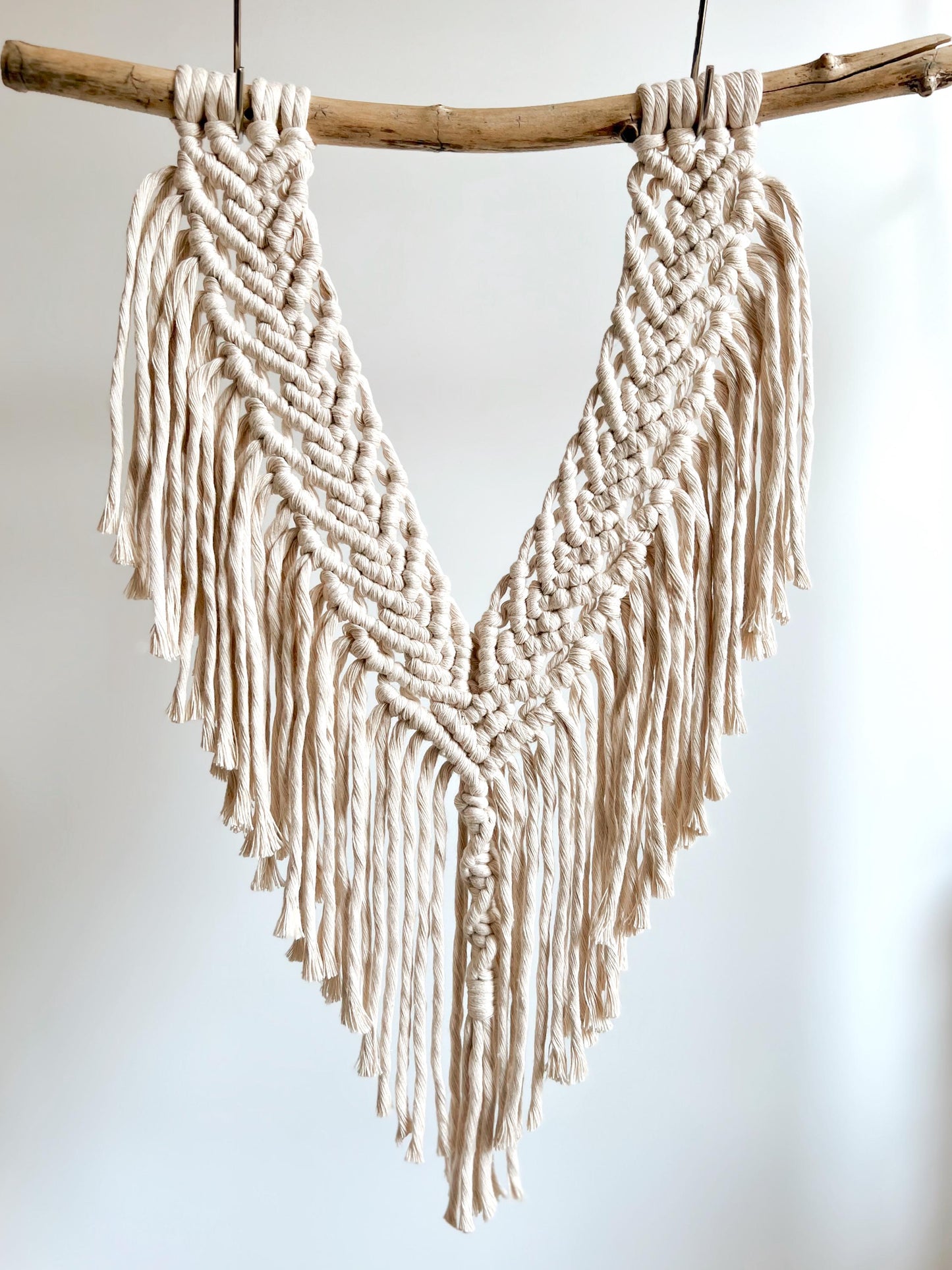Macrame Wall Hanging Pattern: PDF Instructions and Images, Macrame Knot Guide, Supplementary Videos