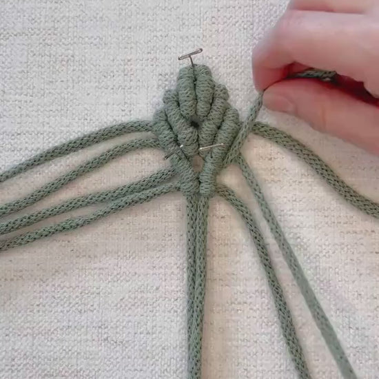 Macrame Christmas Tree Coaster Pattern – DIY PDF with Video